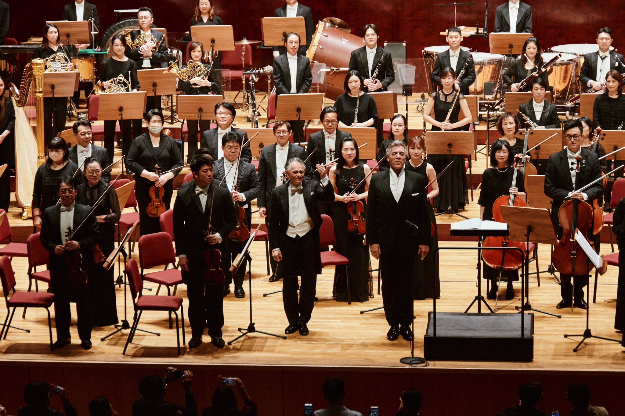 Jun Märkl, conductor & Thomas Hampson, baritone