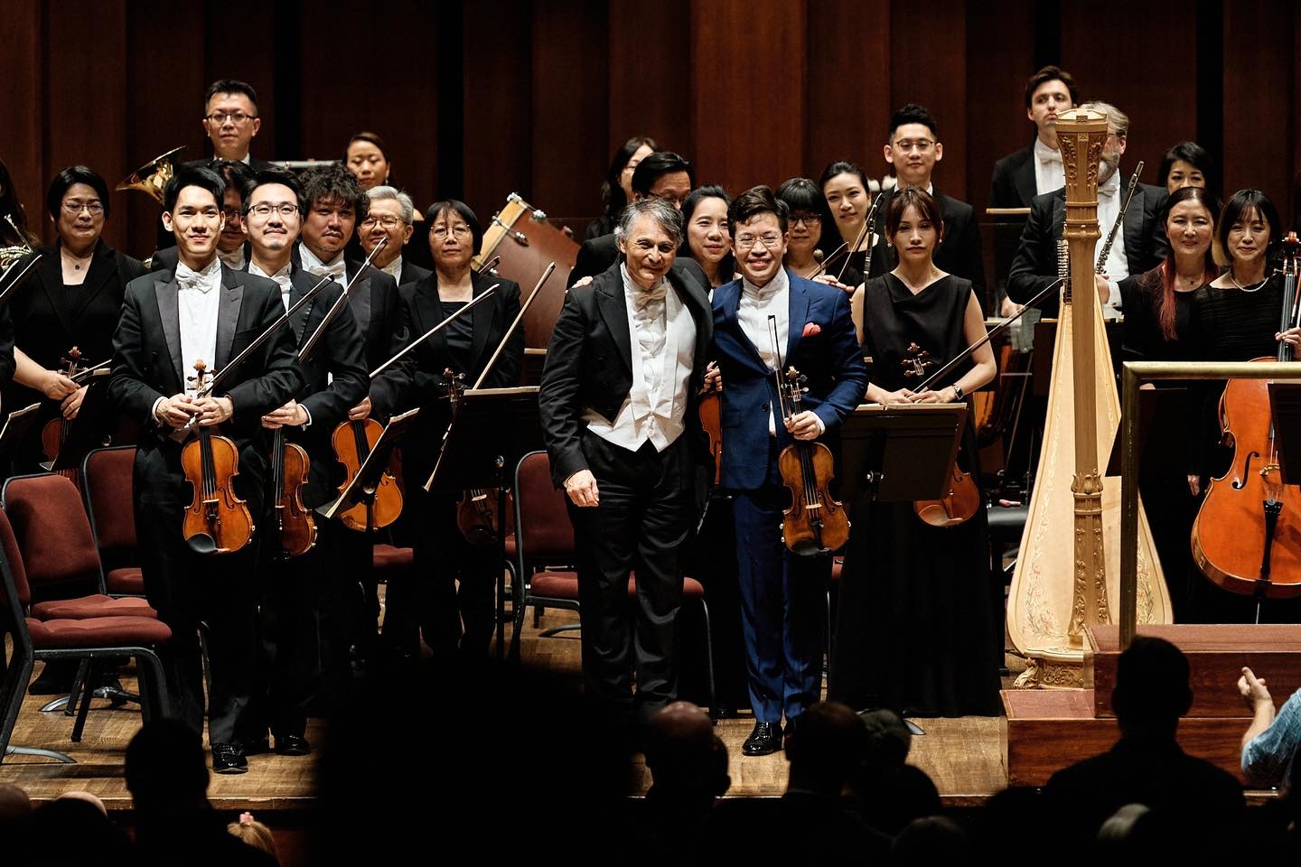 Jun Märkl, conductor、Paul Huang, violin