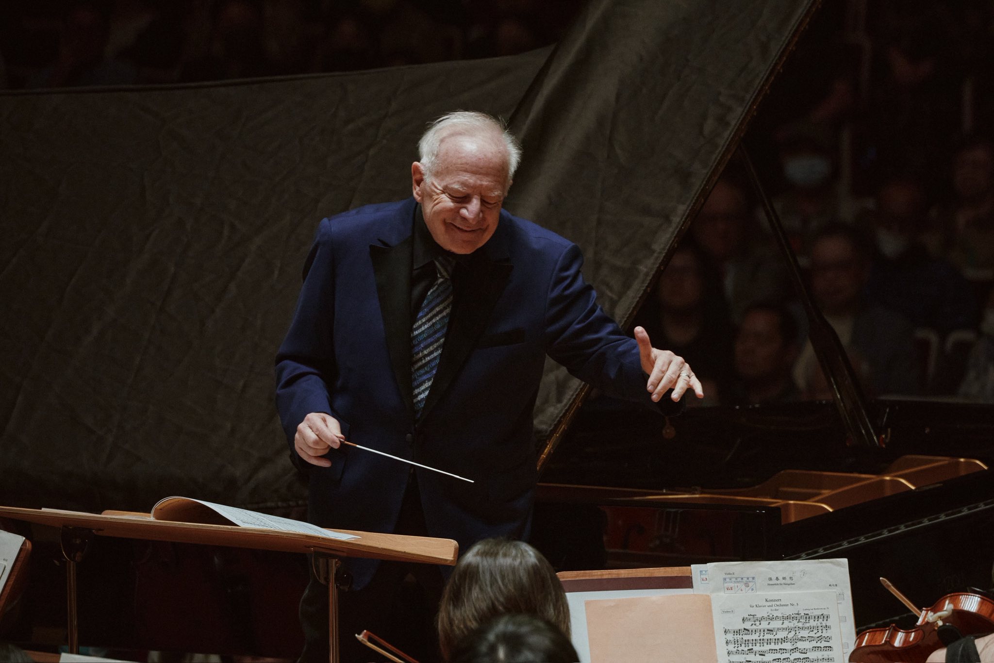 Leonard Slatkin, conductor
